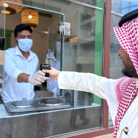 Rabwat Al Safwah Golden Hotel Medina Exterior photo
