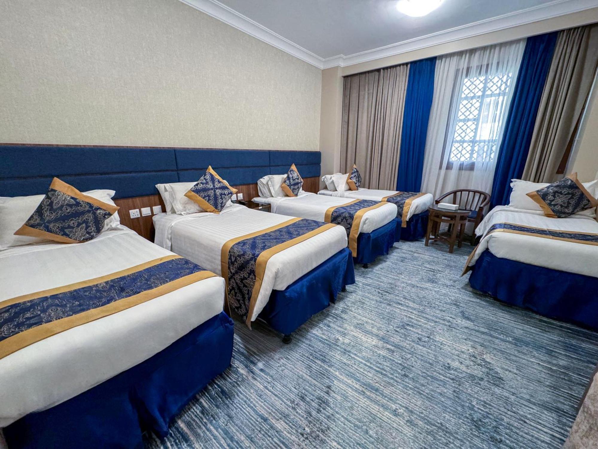 Rabwat Al Safwah Golden Hotel Medina Exterior photo